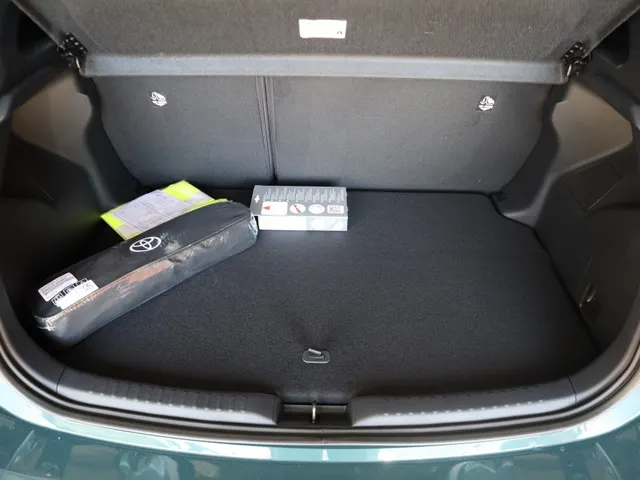 Toyota Yaris Hybrid 130 Executiv | Stoelverwarming | Modeljaarvoordeel €3.500