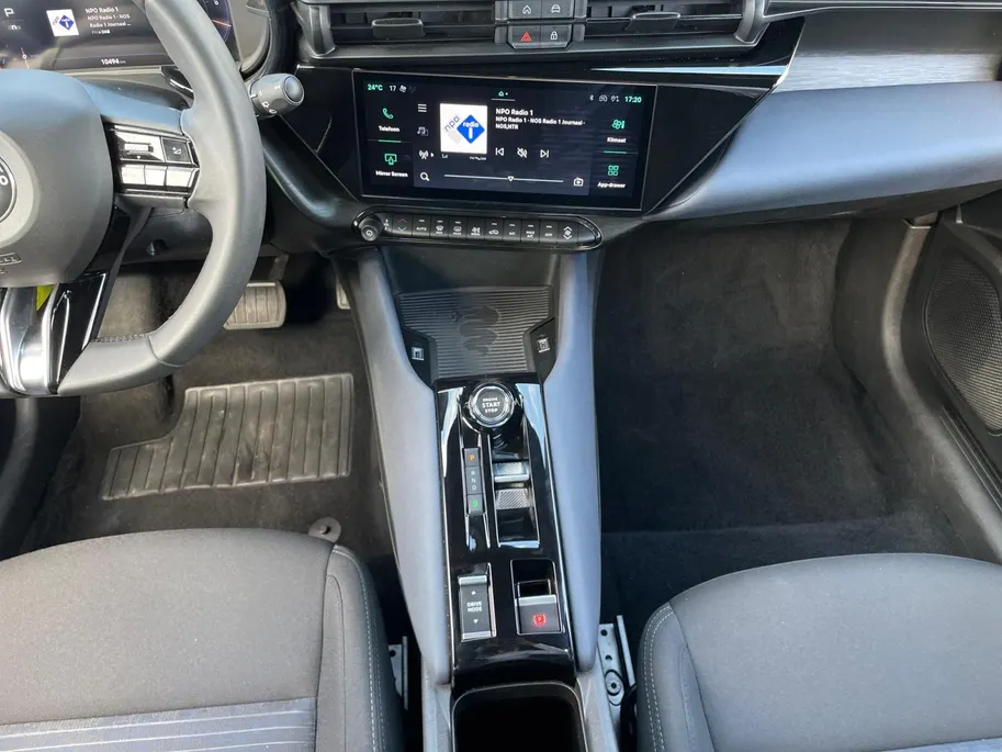 Alfa Romeo Junior Elettrica 54 kWh *Carplay*Climate Control*Adapt. Cruise Control*LM Velgen*Mooie auto!