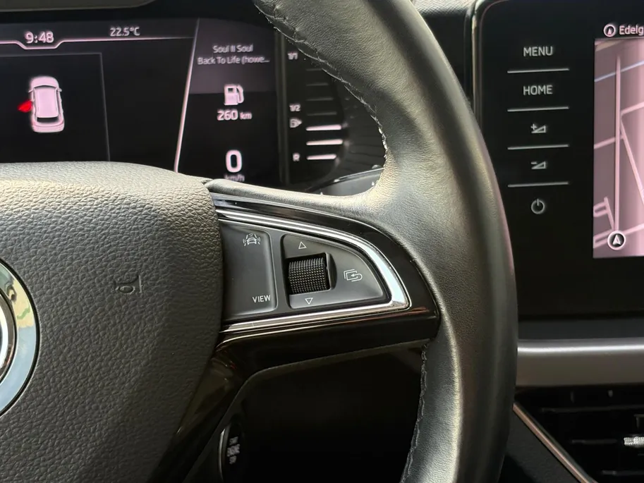 Škoda Kamiq 1.0 TSI Business Edition | Navi | Parkeersensoren V+A | Virtual Cockpit | Lichtmetalen Velgen | Premium Sound System | Keyless Go | Apple Carplay | Android Auto | 12 maanden Bovag Garantie