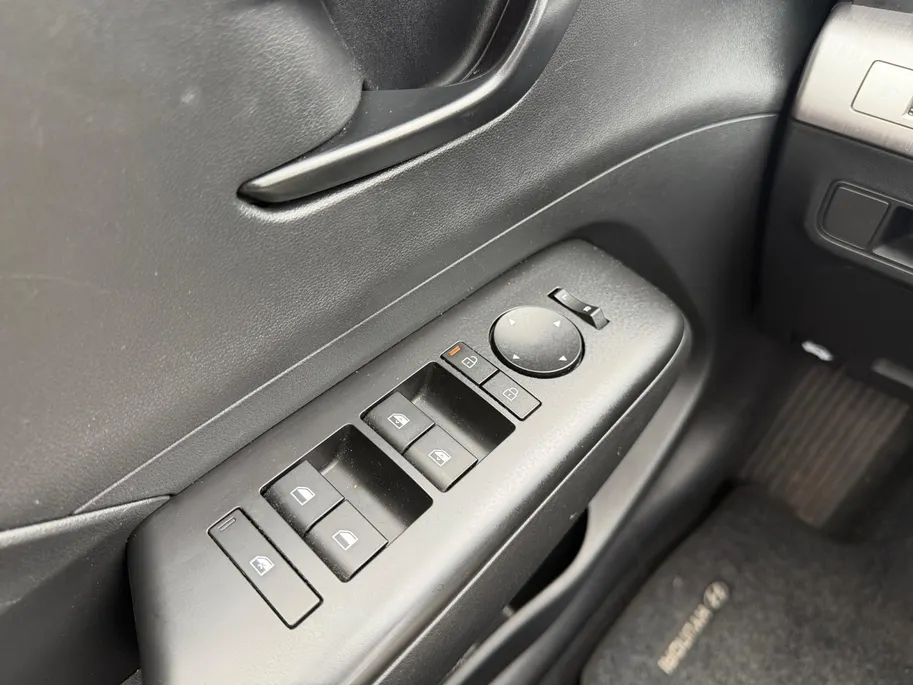 Hyundai Kona 1.6 GDI HEV Comfort | Navi | Carplay | Zeer netjes | NU Rijklaarprijs! Incl.12 Maanden, APK, Onderhoudsbeurt etc! Premiumpakket gratis!