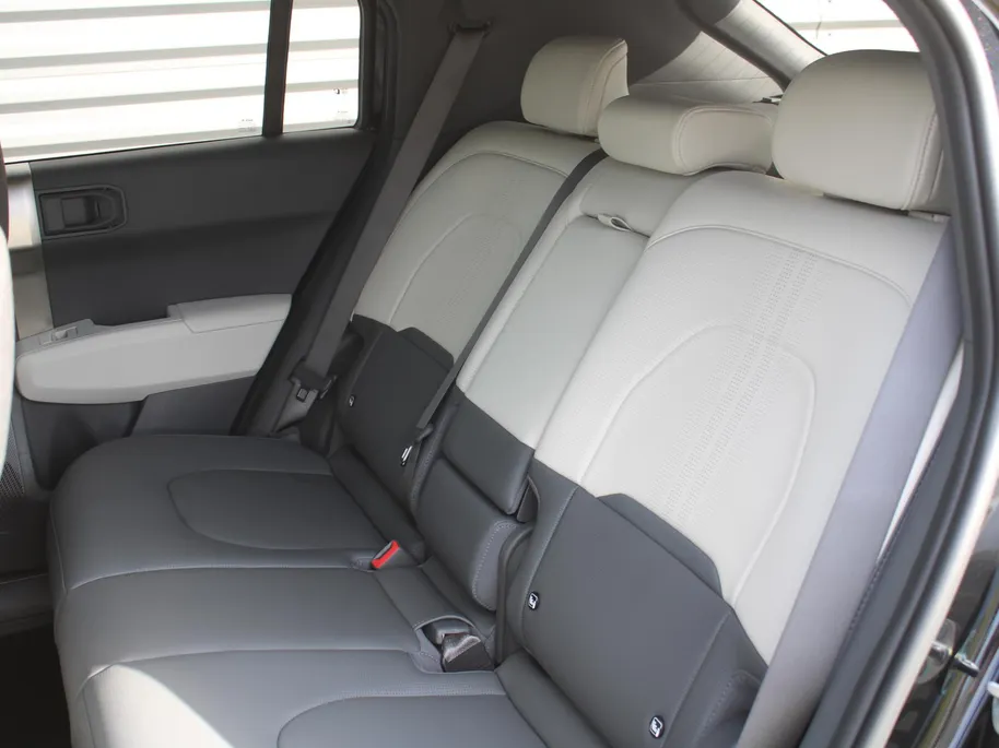 Kia EV3 GT-PlusLine 81.4 kWh | Stuur-/stoelverwarming + ventilatie | Camera rondom | Schuifdak | Leer | HUD | Elek. stoelverstelling + achterklep |