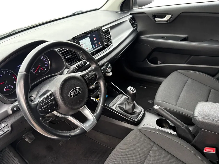 Kia Rio 1.0 TGDI DynamicLine | Navigatie | Airco | Apple Carplay / Android Auto | Achterruitrij Camera | Lichtmetalen Velgen |