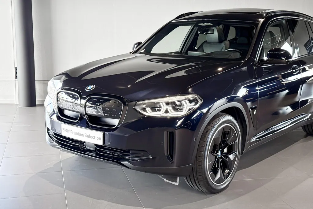 BMW iX3 High Executive 80 kWh