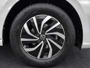 Volkswagen Polo 1.0 TSI 95pk Life Edition · Camera · Apple/Android Car Play · P-Sensoren · Airco · Trekhaak · 15'' Inch · Garantie t/m 29-09-2028 of 100.000km