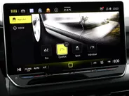 Volkswagen Golf Life Edition 1.5 eHybrid 204 PK 7 versn. DSG · Draadloze telefoonlader · Achteruitrijcamera · Privatelease Van 594,- voor  472,- obv 24 maanden! · Prijs is inclusief inruilpremie · MEGA SALE