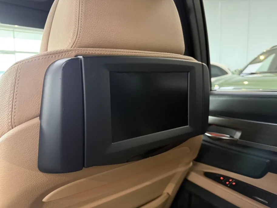 BMW 7 Serie 740i 326PK Automaat High Executive BMW 7-serie 740i