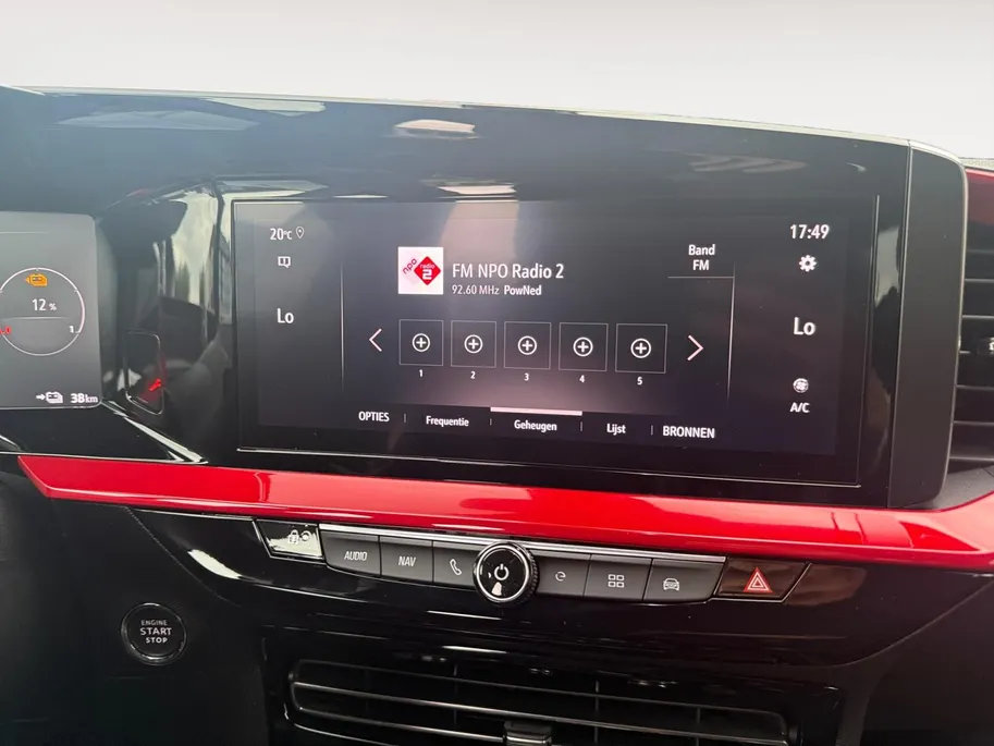 Opel Mokka-e GS Line 50-kWh 11kw bl. | 1e Eigenaar | SOH 99% | Navigatie | Stoel/Stuurverwarming | Adapt. Cruise Control | Apple/Android Carplay | 12 maanden Bovag ! |