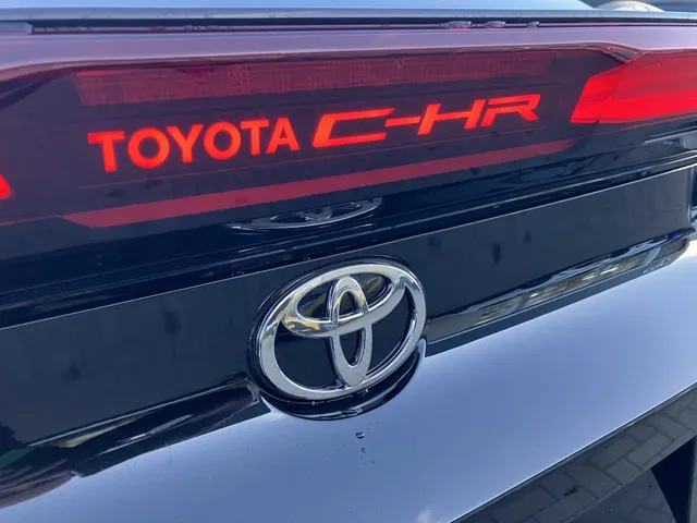 Toyota C-HR 2.0 PHEV 220 GR SPORT | JBL | Headup ( nieuw uit voorraad)