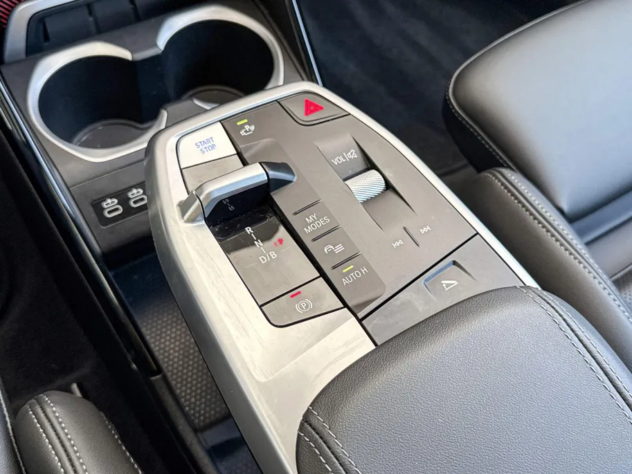 BMW iX1 eDrive20 67 kWh