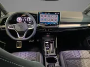Volkswagen Golf 1.5eTSI/150PK R-Line DSG · Navigatie · Harman/Kardon sound · Camera · Apple/Android Car Play · Garantie t/m 05-10-2030 of 100000km.