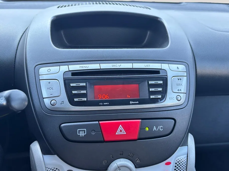 Peugeot 107 1.0 Black & Silver | Airco | Elektr. Ramen | Bluetooth | 3 maanden garantie! |
