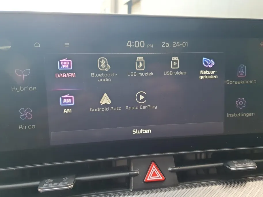 Kia Sportage 1.6 T-GDi Hybrid DynamicPlusLine | Stoel en stuurverwarming | Panorama schuifdak | Elektrisch bedienbare voorstoelen | Navigatie | Dodehoek detectie | Getinte ramen achter |