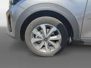 Kia Stonic 1.0 T-GDi MHEV DynamicPlusLine | Navigatie | Climate control | Stoel + Stuur verwarming | Parkeer camera achter