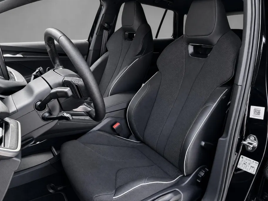 Škoda Elroq Sportline 60 | Trekhaak wegklapbaar | Business upgrade Plus | Black Pack | 21 inch lichtmetaal + All-Season banden