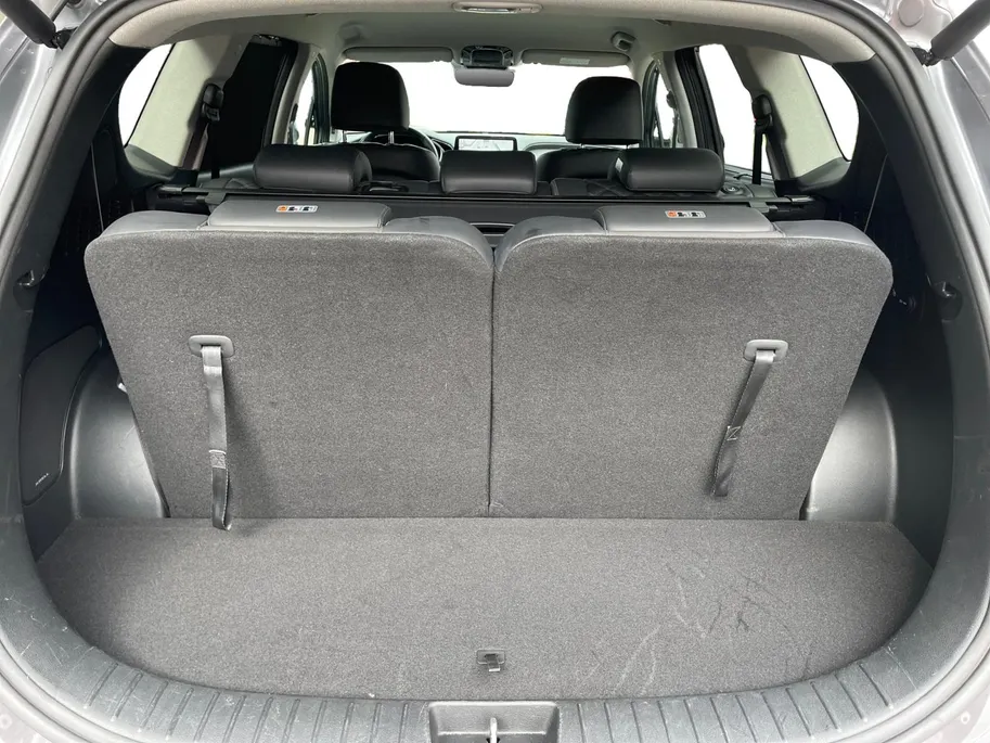 Hyundai Santa Fe 1.6 T-GDI HEV Premium 7p. | Lederen bekleding| Stoelverwarming/koeling| Stuurverwarming| Elektrische achterklep| Trekhaak| 1650 KG trekgewicht|
