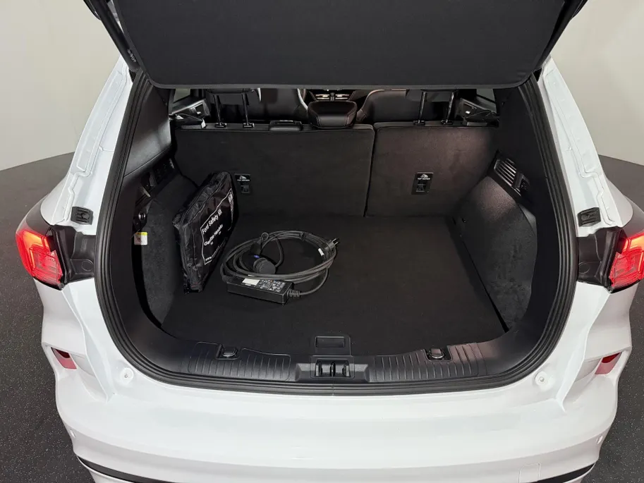 Ford Kuga 2.5 PHEV ST-Line X 225pk | Trekhaak | BLIS | B&O | Winterpack | 19'' lichtmetalen velgen
