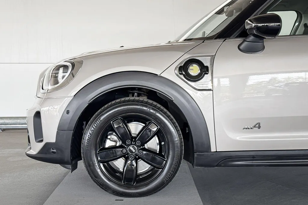 MINI Countryman Cooper SE ALL4 Classic