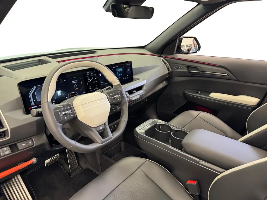 Kia EV5 GT-PlusLine 81.4 kWh | Informeer naar beschikbaarheid | 505 km actieradius | 19' Inch velgen | NU €3000 inruilpremie + 500 korting KIA laadpaal