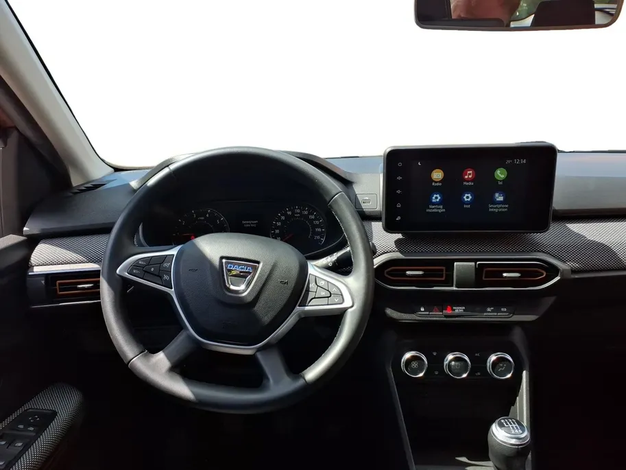 Dacia Sandero 1.0 TCe 100 Bi-Fuel Essential | Trekaak | Andriod/Apple car play | Blindspot