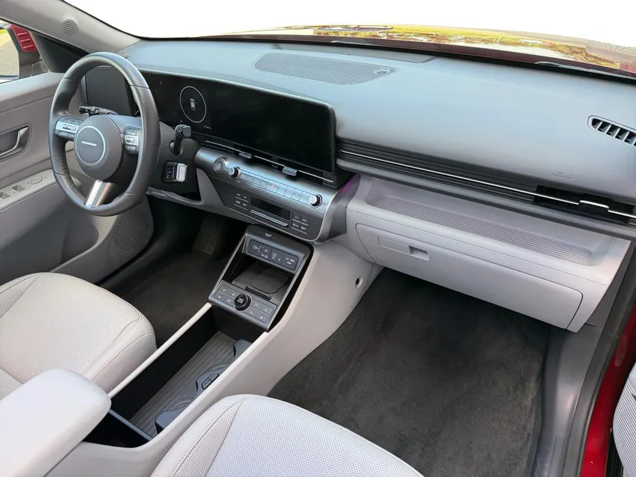 Hyundai Kona 1.6 GDI HEV Premium Sky | Lederen Bekleding| Stoelverwarming v+a| Schuif-kanteldak| Elekrtrisch verstelbare stoelen met geheugen| Dode hoeksensor| MOOIE AUTO