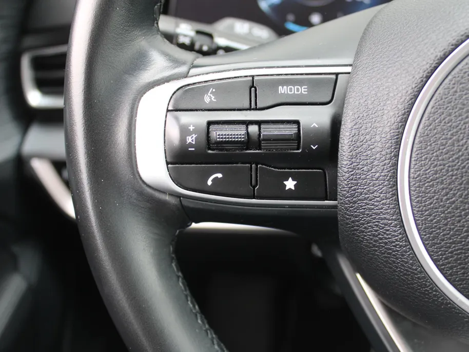 Kia Sportage 1.6 T-GDi MHEV DynamicLine | Camera | Clima | Cruise adapt. | Navi | PDC | LED | 17' LM | Apple Carplay/Android Auto |