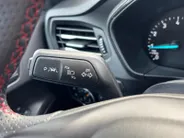 Ford Focus Wagon 1.0 EcoBoost Hybrid ST Line | Winterpack | Apple Carplay/Android Auto | Parkeersensoren | Cruise Control | Climate Control |