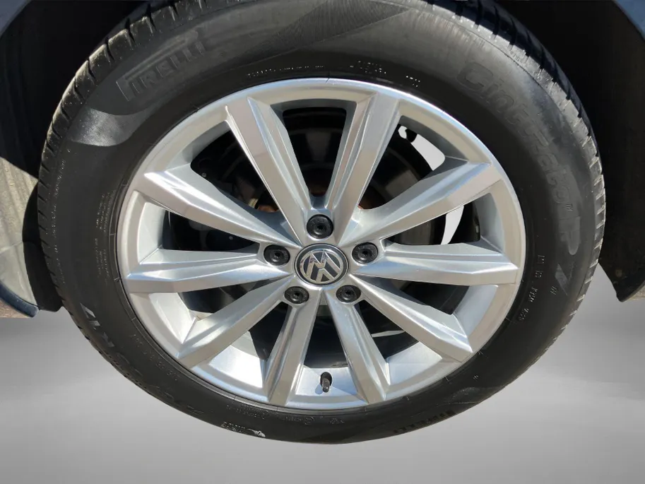 Volkswagen Passat Variant 1.4TSIeHybrid 160kW/218PK GTE Business · Panoramadak · Navigatie · Camera + Parkeersensoren · Apple/Android Car Play