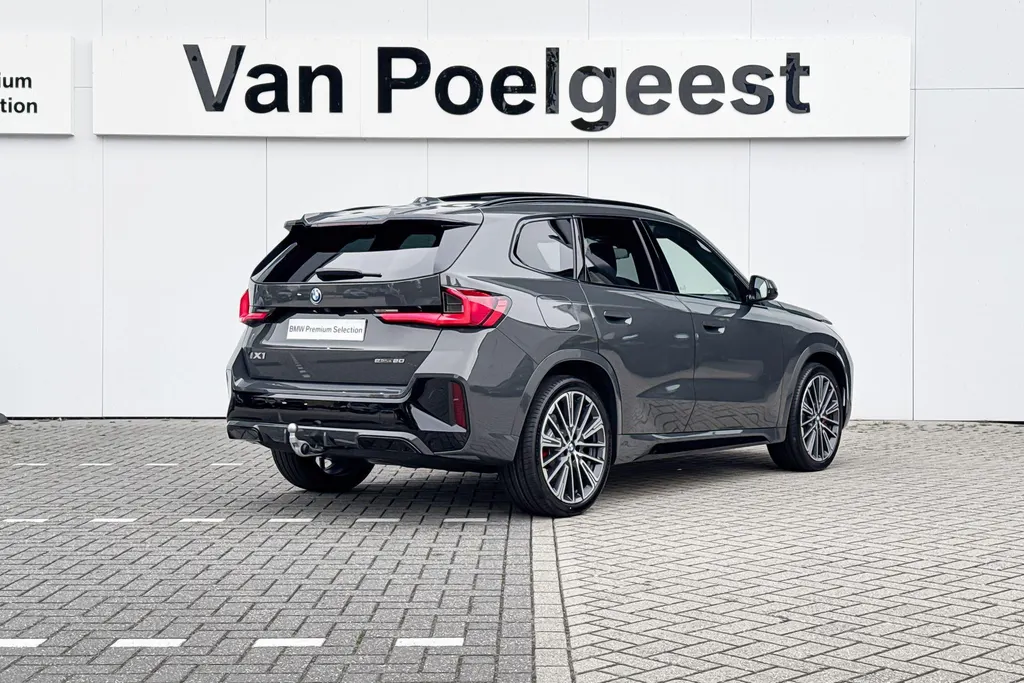 BMW iX1 eDrive20 67 kWh M Sport Edition
