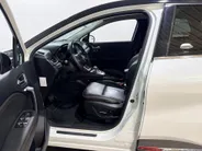 Renault Captur 130PK TCe Initiale Paris Automaat | 1e eigenaar | 360 Camera | Stoelverwarming | Navi | Apple CarPlay/Android Auto | Leder | Adaptive Cruise Control | Climate Control | Full LED | Lichtmetalen Velgen |