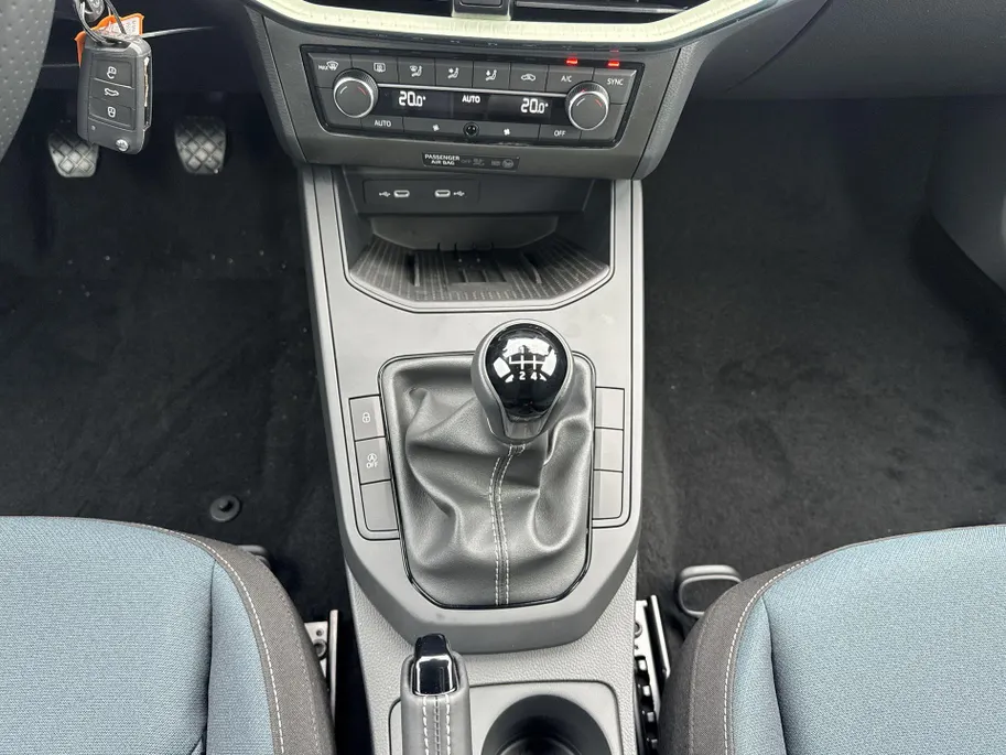 SEAT Arona 1.0 TSI Style 95 PK l Safe & Drive Pack M l 17' Dynamic Velgen | 2000,- inruilpremie!!