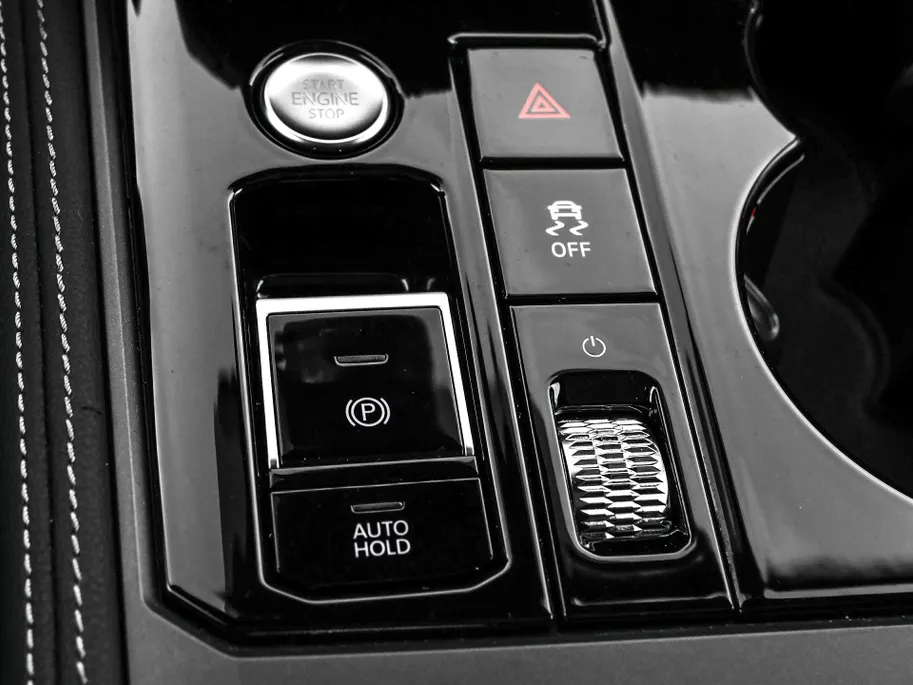 Volkswagen Touareg 3.0 TSi 462pk DSG eHybrid 4MOTION R · SOH 96.9% · Panoramadak · 360 Camera · Luchtvering · Wegklapbare Trekhaak · Stoelventilatie · Elek. Voorstoelen · 21'' Inch ·