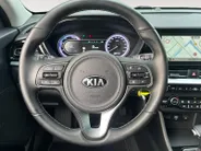 Kia Niro 1.6 GDi Hybrid DynamicLine | Apple Carplay / Android Auto | Navigariesysteem | Licht + Regensensor | Parkeersensoren + Camera Achter | Cruise Control Adaptief | Rijstrooksensor + Correctie