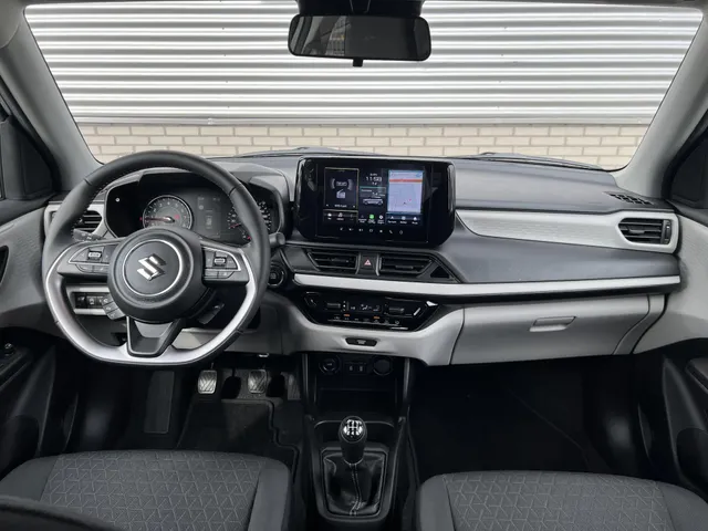 Suzuki Swift 1.2 Select Smart Hybrid | Demonstratievoertuig | Apple Carplay & Android Auto | 16' LM Velgen | Airco | Adaptieve Cruise Control