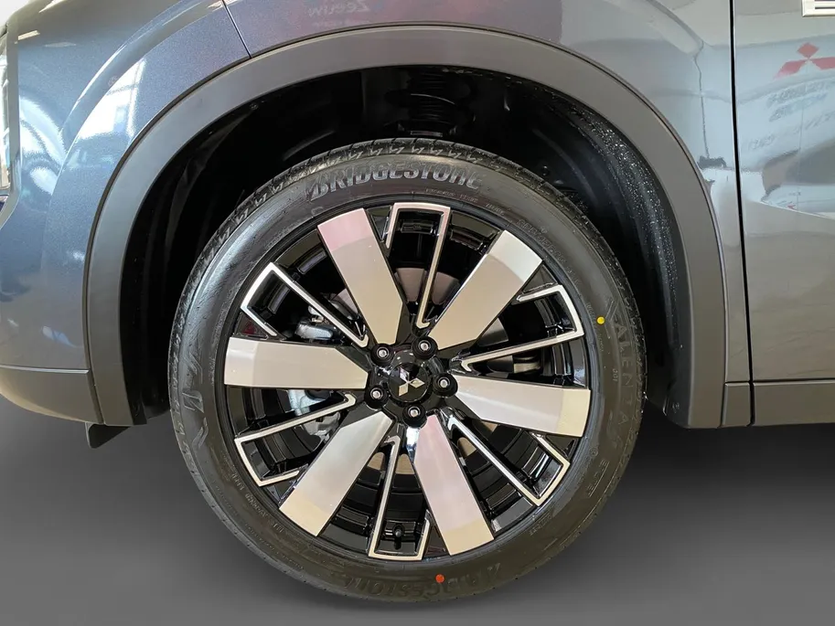 Mitsubishi Outlander 2.4 PHEV | INTENSE + | DIRECT LEVERBAAR | PRIJS INCL €6.000,- VOORRAAD KORTING
