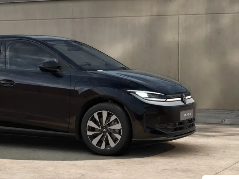Volkswagen ID. Polo Life First Edition 52 kWh accu, 211 PK · Achteruitrijcamera · Voorstoelen en stuurwiel verwarmd ·