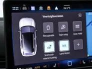 Volkswagen T-Roc R-Line First Edition 1.5 eTSI 150 PK 7 versn. DSG · Electrische achterklep · Achteruitrijcamera · Draadloze telefoonlader · Voorraad OUTLET · Prijs is inclusief inruilpremie ·