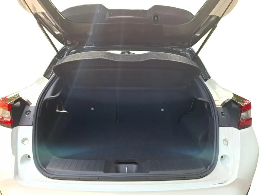 Nissan Juke 1.0 DIG-T N-Design | DEALER ONDERHOUDEN | AUTOMAAT | STOEL & VOORRUITVERWARMING | BOSE AUDIO | LEER | PRO-PILOT |