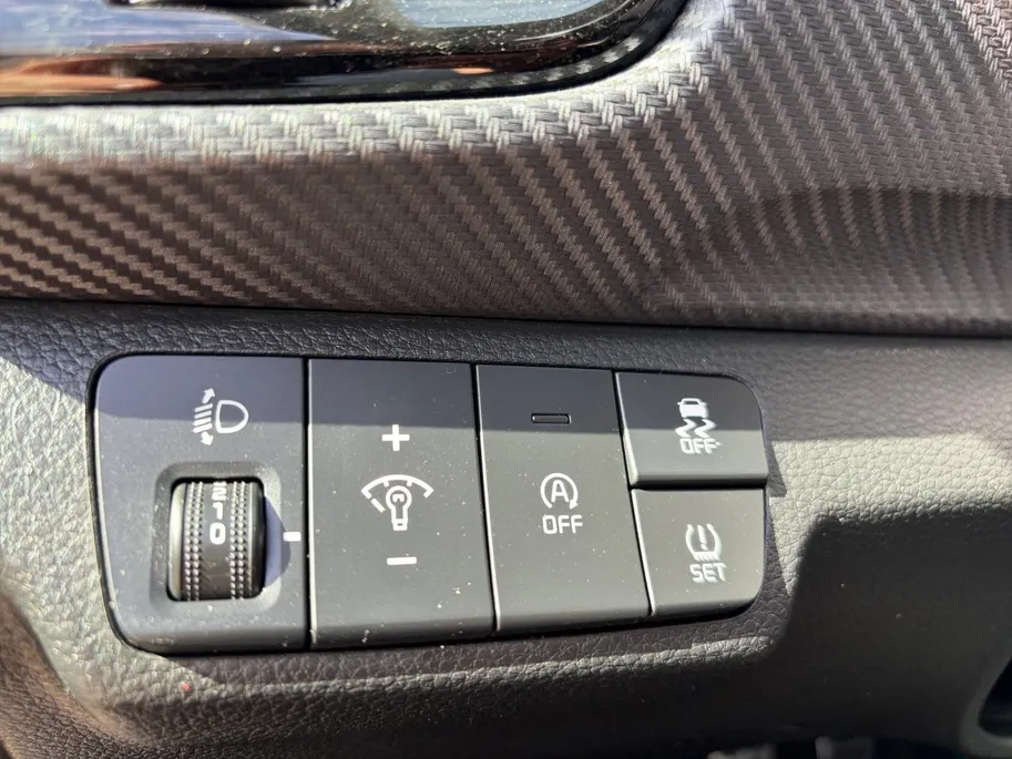 Kia Stonic 1.0 T-GDi MHEV GT-PlusLine | Navi | Clima | Camera | Schuif-/Kanteldak | Dodehoekdetectie | Stoel-/Stuurverwarming | LED-Koplampen | Carplay | LM Velgen