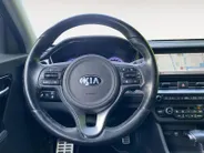 Kia Niro 1.6 GDi Hybrid DynamicPlusLine | Climate control | Navigatie | Parkeercamera | Trekhaak | Stoel en stuurverwarming | Keyless |