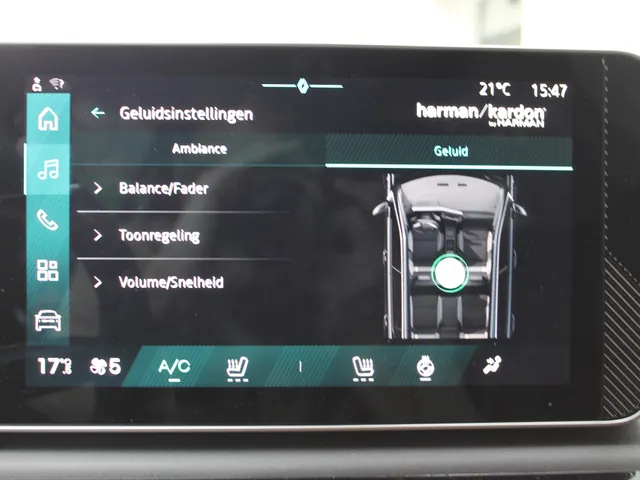 Renault 4 Comfort Range Iconic 52 kWh | Pack advance dr. assist | Harman Kardon geluid | elektr.. bed. achterklep |