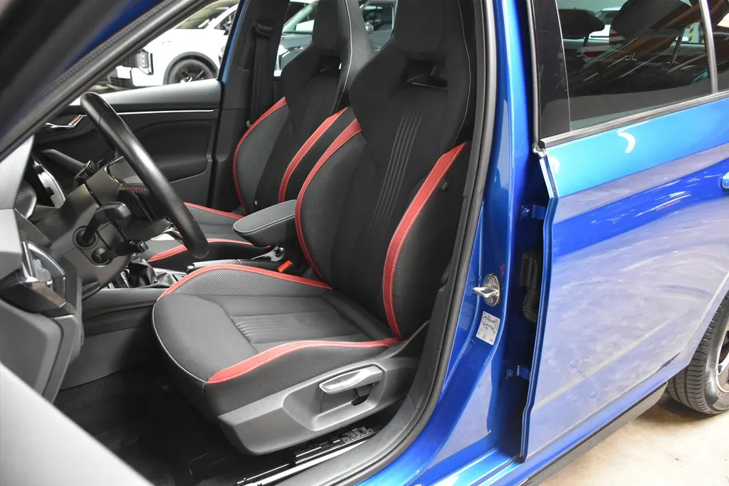 Škoda Kamiq 1.0 TSI Greentech 110pk DSG-7 Business Edition TREKHAAK