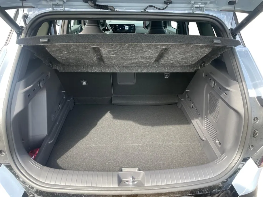 Kia Seltos 1.6 GDi X-Line Demo Edition | Cruise Control | Climate Control | Camera | Navigatie | Stoelverwarming | Stuurverwarming | 19 Inch Velgen |