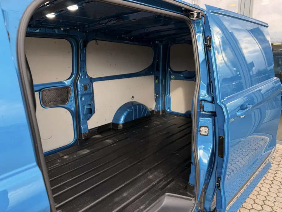 Ford Transit Custom 320 2.5 PHEV L2H1 Sport DRIVER ASSISTANCE PACK ULTIMATE I DUBBELE ZIJSCHUIFDEUR I TREKHAAK I WINTER PACK I ADAPTIEVE MATRIX LED-KOPLAMPEN I APPLE CARPLAY / ANDROID AUTO I