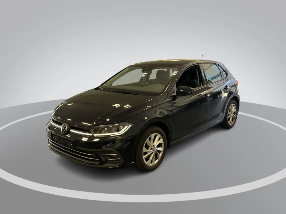 Volkswagen Polo 1.0 TSI 110pk DSG Style · Camera · Stoelverwarming · Apple/Android Car Play · P-Sensoren · IQ.Light · 16'' Inch ·