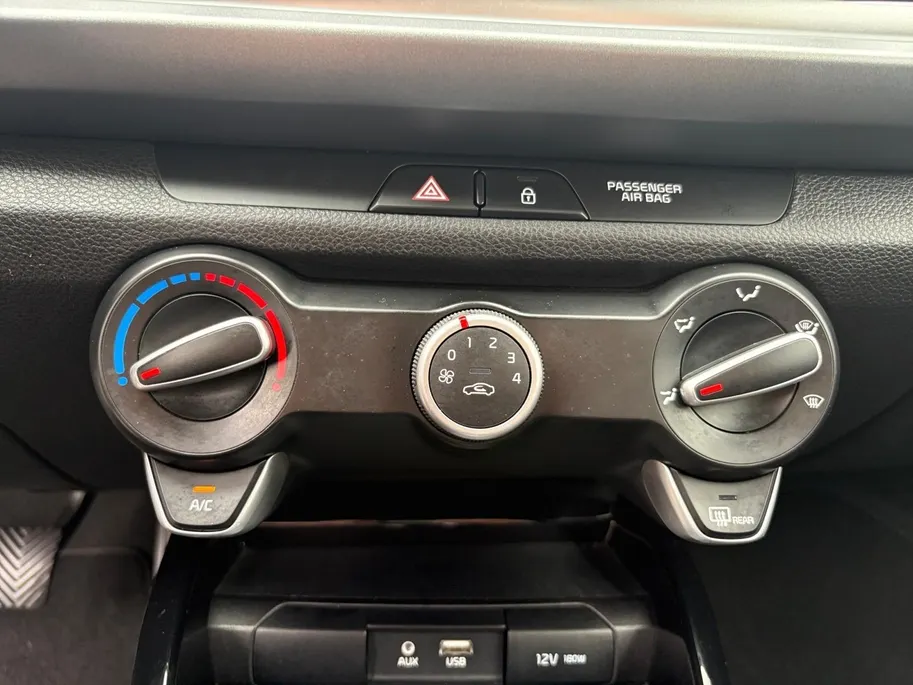 Kia Rio 1.0 TGDI DynamicLine | Navigatie | Airco | Apple Carplay / Android Auto | Achterruitrij Camera | Lichtmetalen Velgen |