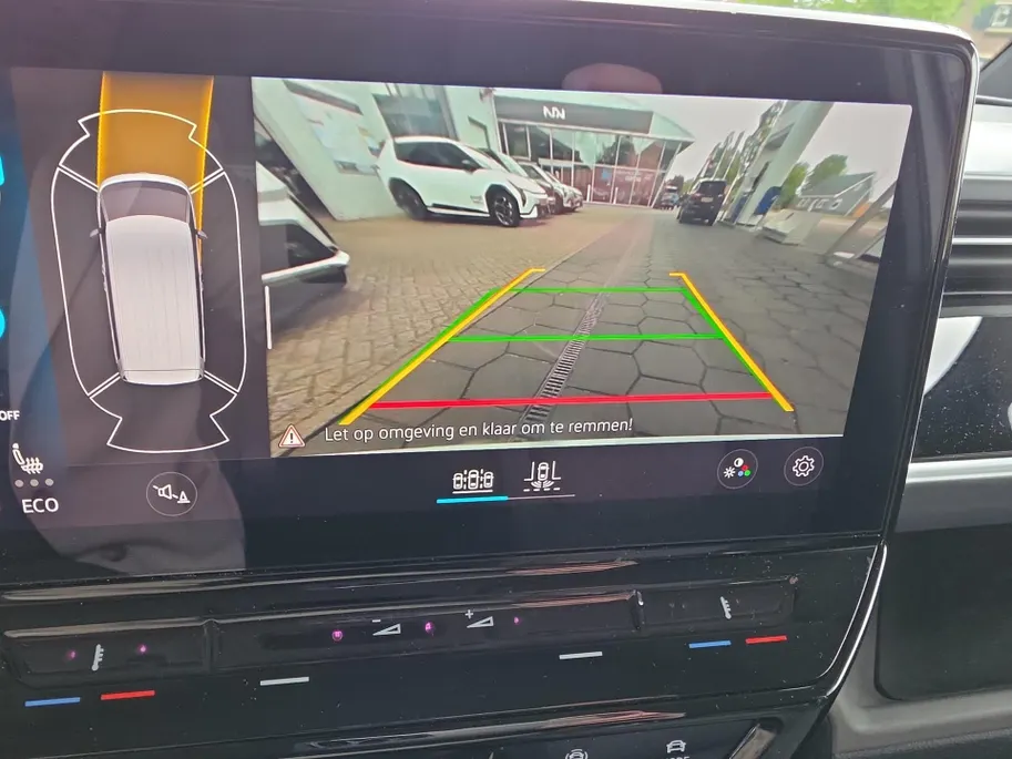 Volkswagen ID. Buzz Pro Advantage 77 kWh | Navigatie Pack | Keyless entry | Parkeercamera
