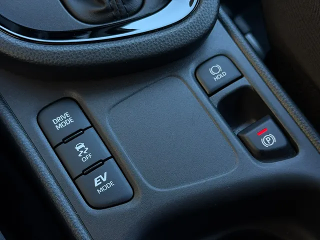 Toyota Yaris Cross 1.5 Hybrid 115 Dynamic | Stoelverwarming | Parkeersensoren V+A