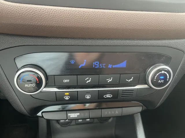 Hyundai i20 1.2 HP i-Motion Comfort Climate Cotrol | Trekhaak| Rijklaarprijs