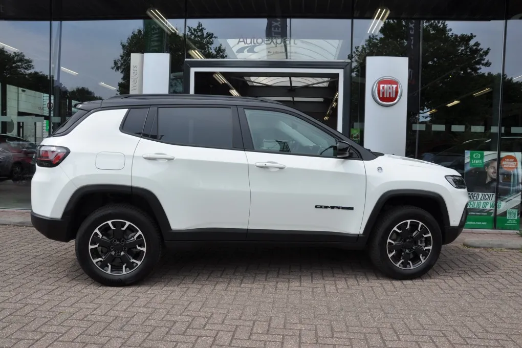 Jeep Compass 4xe 240 Hyb. Trailh.