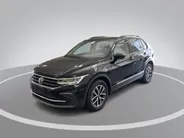 Volkswagen Tiguan 1.4 TSI eHybrid 245pk DSG Life Business · Camera · Inklap. Trekhaak · Stuur- & Stoelverwarming · Apple/Android Car Play · Elek. Achterklep ·